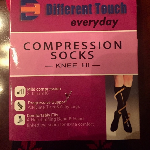Knee High Compression Socks Christmas Holiday NEW - Picture 3 of 3